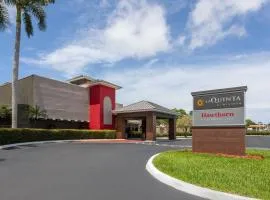 Hawthorn Extended Stay by Wyndham Ft Lauderdale Cypress Crk