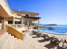 Escape to Luxury: Rent Mallorca Villa 1452