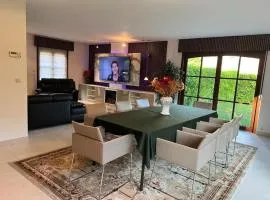 Villa op de hoek Rooms