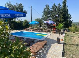 Kuća sa Pogledom，位于斯雷姆斯基卡尔洛夫奇的酒店