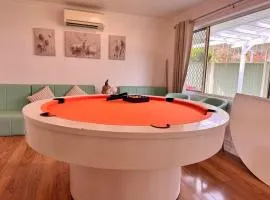 Fairywood Party House at Central Coast with XL hot Jacuzzi & Fun - Round pool table and Slide bunk bed