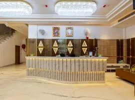 Hotel Guru Preet - Newly Built Hotel # Tourist Favourite Hotel# Near to New Delhi Railway Station