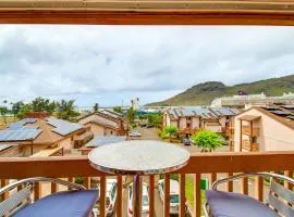 Walk to Nawiliwili Harbor Condo with Saltwater Pool