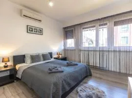Gems of Budapest - Onyx Suite