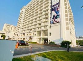 Hotel Cosmopolitan，位于勒克瑙的酒店