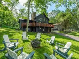 6 Br Cabin Hot Tub Fire Pit Min to Hatley Pointe