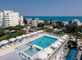 科伦坡酒店，位于利多迪耶索罗的酒店