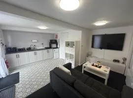 Peaceful Garden Cabin Stay in the Yorkshire Wolds