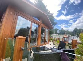 Sunset Lodge，位于浦耳的酒店