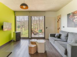 Apartamentos Cubicos，位于布龙查莱斯的酒店