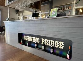Burning Bridge Motell & Vandrarhem，位于约特讷的酒店