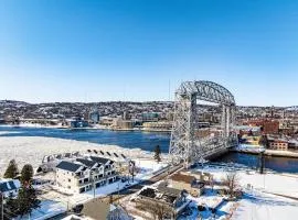 Dragestil 713 Duluth Luxury Condos