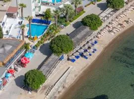 MaxSea Beach Hotel