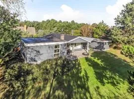 Well-Located Holiday Home In Ristinge, Langeland