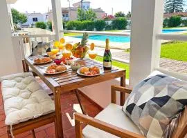 Oura Modern Poolside Condo by BeCherish