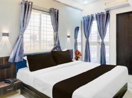 Super Townhouse Oak Hinjewadi Corporate Stays，位于辛加瓦迪的酒店