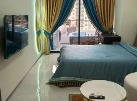 Luxury suite with jacuzzi BKK1