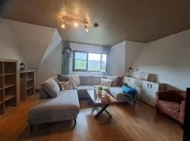 ansimali 3 - Treffpunkt Dachgeschosswohnung, Ideal für Familien und Freunde, Gemeinsam wohnen, getrennt träumen, Zwei Schlafzimmer, ein Urlaub mit Spiel und Spaß