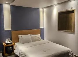Guri C Boutique Hotel