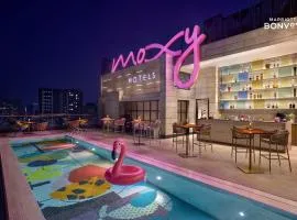 Moxy Mumbai Andheri West