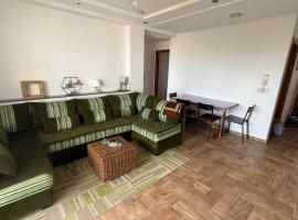 AyaMi Casa，位于拉乌的酒店