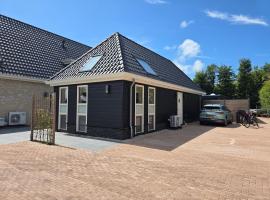 Heidezee in Dishoek，位于柯德科克的带泳池的酒店