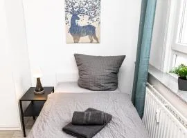 CosyHomes24 - centrally with balcony and garage - IL01b