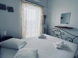 Portolos Apartments - Sarakiniko，位于瓦西的海滩酒店