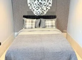 The Garden Studio - Private, Modern, Cozy, Ensuite in a Quiet Garden