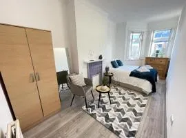 Gorgeous Room In North London