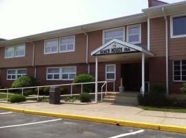 Indiana Beach Accommodations，位于Indiana Beach的酒店