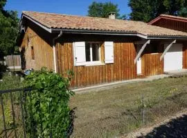 Comfortable House With Nice Garden In Audenge