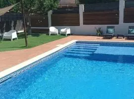 MORERA BLANCA piscina, barbacoa, chill-out