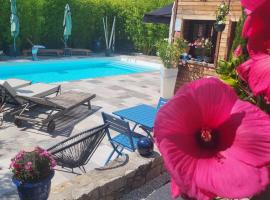 Le Mas ROLLAND, Piscine chauffée & SPA - Millau - Gorges du Tarn，位于孔佩尔的酒店
