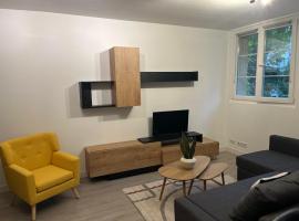 Charmant Appart 4-6P pr&egrave;s de la D&eacute;fense &agrave; Courbevoie，位于库尔布瓦的住宿