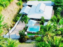 Villa Yaya，位于勒罗贝尔的酒店