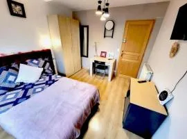 Chambre meublée privée Terrasse Parking près de paris