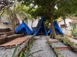 Jamboo Saqua Camping