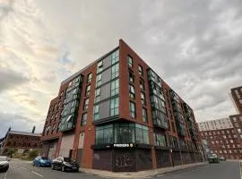 Central Sheffield studio for 2