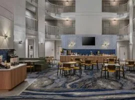 奥克兰海沃德费尔菲尔德客栈及套房酒店