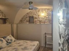 Nid Minéral - Suite voûtée de charme au cœur de Vallon Pont d'Arc