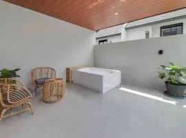 3BR Villa Punawangi With Jacuzzi