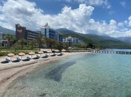 Vivelle Beach Hotel，位于古泽尔坎里的酒店