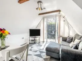 Treetops - Uk49523
