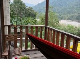Dawki Umngot Riverside Homestay, Darrang village