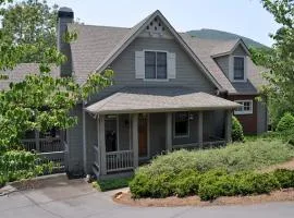 Casa del Lago - Enjoy lake views from the decks relax on the screened-in deck