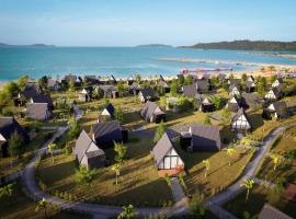 Summer Bay Beach Club & Cabins Sihanoukville by Preference，位于西哈努克的酒店
