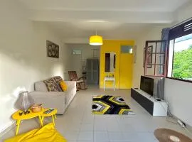 Magnifique studio avec terrasse et jardin XXL