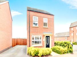 Quiet and Comfortable Double guest room，位于纽尼顿的酒店