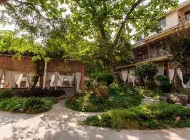 都江堰听风喃温泉度假民宿（都江堰高铁站店）